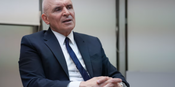 ESPERT CUESTIONÓ LA CONMEMORACIÓN DEL DÍA DE LA MEMORIA