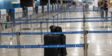 POR EL PARO, AEROLÍNEAS ARGENTINAS CANCELARÁ 258 VUELOS QUE AFECTARÁN A 20.000 PASAJEROS