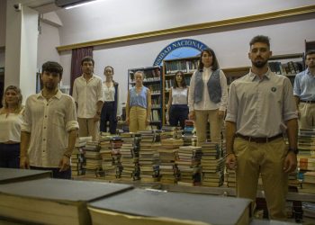 CONCIERTO DEL CORO UNIVERSITARIO A BENEFICIO DE LA RECONSTRUCCIÓN DE LA UNS