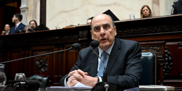 FRANCOS VA A DIPUTADOS PARA UN INFORME DE GESTIÓN ENMARCADO EN EL CASO $LIBRA Y EL ACUERDO CON EL FMI