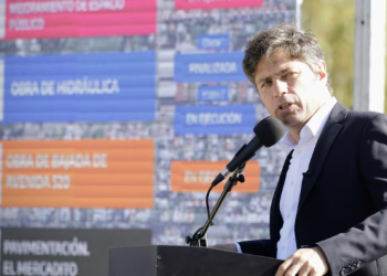 KICILLOF INICIA LA CAMPAÑA CON UN ACTO PARA CONFRONTAR CON MILEI JUNTO A UN MINISTRO QUE PODRÍA SER CANDIDATO
