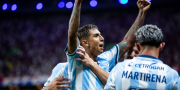 RACING GOLEÓ 3-0 A FORTALEZA EN BRASIL EN SU DEBUT DE LA COPA LIBERTADORES