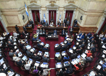 EL SENADO REALIZARÁ ESTE JUEVES UNA SESIÓN EN HOMENAJE AL PAPA FRANCISCO