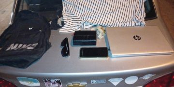 SE METIÓ EN LA CASA DE UNOS ABUELOS Y LOS GOLPEÓ PARA ROBARLES