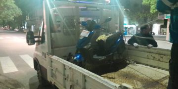ALCOHOLIZADO CIRCULABA EN UNA MOTO Y TENÍA UN PEDIDO DE CAPTURA