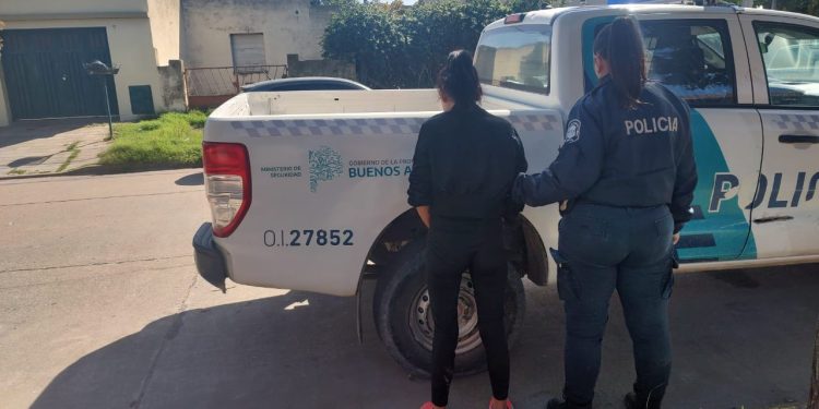 DISCUTIÓ CON SU EX PAREJA E INTENTÓ PRENDERLE FUEGO LA CASA