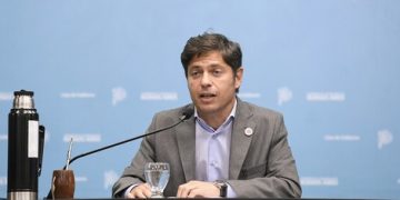 LA PROVINCIA DEFENDIÓ EL DESDOBLAMIENTO Y DESCARTÓ RENUNCIAS DE MINISTROS CERCANOS A CRISTINA FERNANDEZ DE KIRCHNER