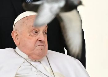 EL PAPA DARÍA LA BENDICIÓN ESTE DOMINGO DE PASCUAS, SEGUN COMO SE ENCUENTRE SU SALUD