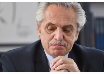 ALBERTO FERNÁNDEZ LE DEDICO UN POSTEO A SU HIJO FRANCISCO: «SIGO LUCHANDO PARA PODER HABLARTE Y VERTE»