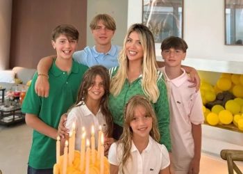 UN GRUPO DE PADRES QUIERE ECHAR A LOS HIJOS DE WANDA NARA DEL COLEGIO AL QUE ASISTEN