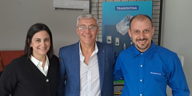 NEW COUNTRY LIFE Y NE DISTRIBUCIONES REALIZARÁN UNA CHARLA SOBRE PRODUCTOS ELÉCTRICOS INDUSTRIALES