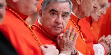 UN CARDENAL ASEGURA QUE PARTICIPARÁ PESE A LA PROHIBICIÓN DE FRANCISCO