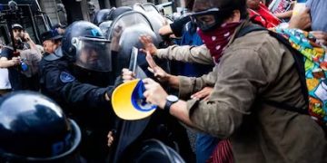 NUEVAMENTE SE REGISTRARON INCIDENTES EN LA MARCHA DE JUBILADOS