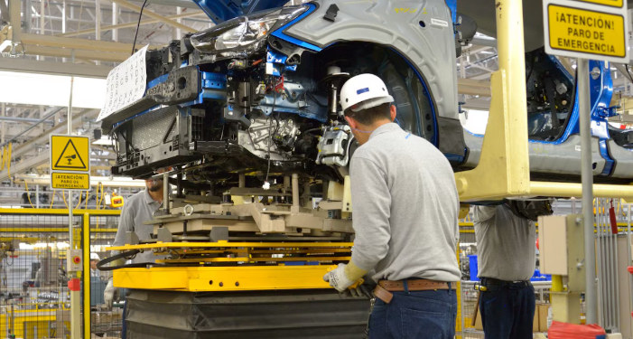 LA PRODUCCIÓN AUTOMOTRIZ CAYÓ LEVEMENTE EN MARZO DEBIDO A REAJUSTES EN LAS TERMINALES POR NUEVAS INVERSIONES