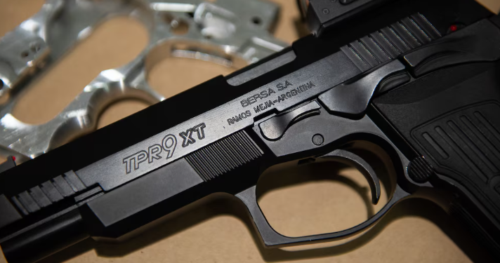 EL GOBIERNO ELIMINÓ VARIOS REQUISITOS PARA LOS COMERCIANTES DE ARMAS Y MUNICIONES