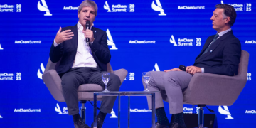 CAPUTO HABLÓ SOBRE LAS MEDIDAS PARA LOS DÓLARES «DEL COLCHÓN»