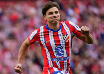 BARCELONA QUIERE A JULIÁN ÁLVAREZ PARA REEMPLAZAR A LEWANDOWSKI