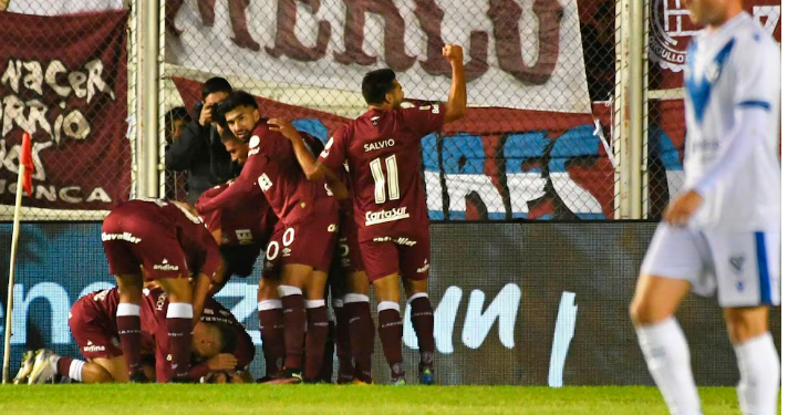 LANÚS ELIMINÓ AL VÉLEZ DE BARROS SCHELOTTO Y AVANZÓ A LOS OCTAVOS DE FINAL
