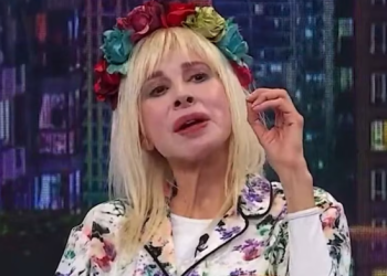 NACHA GUEVARA SE MUDA Y PONE EN VENTA GRAN PARTE DE SU VESTUARIO EN LA CASA DEL TEATRO