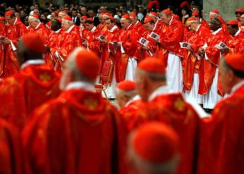 COMIENZA EL CÓNCLAVE QUE DEFINE EL FUTURO DE LA IGLESIA CATÓLICA