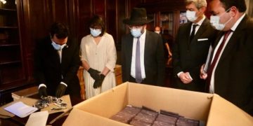 ENCONTRARON CAJAS CON MATERIAL DE PROPAGANDA NAZI QUE ESTABAN HACE 84 AÑOS EN LA CORTE SUPREMA