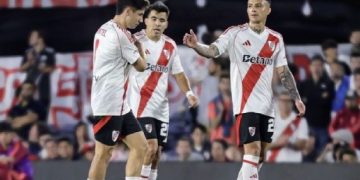 RIVER GOLEÓ A BARRACAS EN EL MONUMENTAL Y JUGARÁ EN CUARTOS FRENTE A PLATENSE