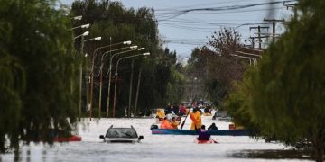 HAY MÁS DE 3 MIL EVACUADOS Y UN NUEVO ALERTA ROJO EN 15 MUNICIPIOS DEL NORTE DE BUENOS AIRES