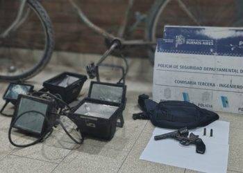 LA POLICÍA ARRESTÓ A TRES HOMBRES CON UN AMPLIO PRONTUARIO DELICTIVO