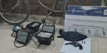 LA POLICÍA ARRESTÓ A TRES HOMBRES CON UN AMPLIO PRONTUARIO DELICTIVO