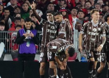 PLATENSE GANÓ EN EL MONUMENTAL Y ELIMINÓ A RIVER