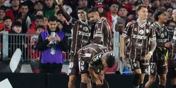 PLATENSE GANÓ EN EL MONUMENTAL Y ELIMINÓ A RIVER