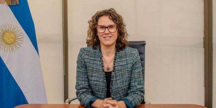 SE FUE LA TITULAR DE LA ANAC