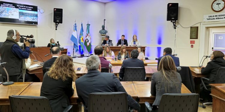 MARTÍNEZ ZARA: «ES MÁS FÁCIL ECHARLE LA CULPA AL OFICIALISMO QUE PONERSE A ESTUDIAR LA RENDICIÓN DE CUENTAS»