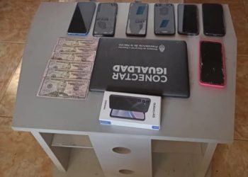 LE HIZO EL CUENTO DEL TÍO A UNA PERSONA MAYOR Y LE ROBÓ