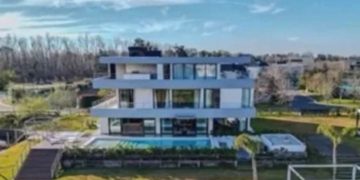 12 BAÑOS, GARAGE PARA 8 AUTOS Y SALÓN DE FIESTAS: LA MARAVILLOSA MANSIÓN DE WANDA NARA