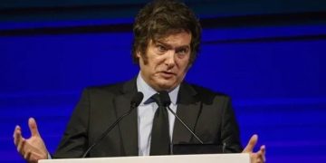 MILEI DEFENDIO, UNA VEZ MÁS, A LOS QUE EVADIERON AL FISCO: «NO TE TENÉS QUE ENOJAR CON EL QUE PUDO SALIR»