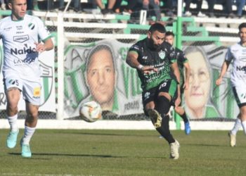 OLIMPO GOLEÓ EN EL CARMINATTI Y VILLA MITRE EMPATÓ EN RAWSON