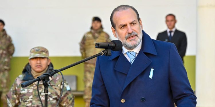 SE REALIZO EL ACTO POR EL 215° ANIVERSARIO DE LA REVOLUCIÓN DE MAYO