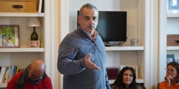 NÚÑEZ FARIÑA: «BUSCAMOS LAS HERRAMIENTAS PARA QUE LOS PACIENTES PUEDAN SER DERIVADOS A DIFERENTES HOSPITALES»