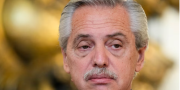 LA JUSTICIA ORDENÓ ANALIZAR EL TELÉFONO DE ALBERTO FERNÁNDEZ EN LA CAUSA DE LOS SEGUROS