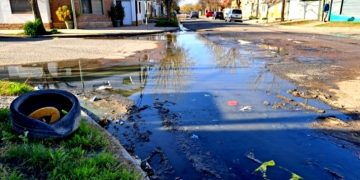 VECINOS DE MILLAMAPU RECLAMAN A ABSA POR DESBORDES CLOACALES