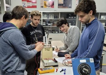 SOLIDARIDAD UNIVERSITARIA: LA UTN CEDE AULAS Y LABORATORIOS PARA ESTUDIANTES DE 40 CÁTEDRAS