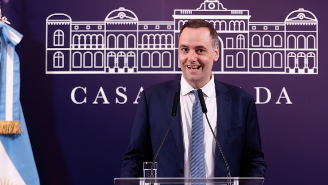 OFICIALIZARON LA ELIMINACIÓN DEL FERIADO POR EL DÍA DEL TRABAJADOR DEL ESTADO