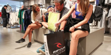 STAROBINSKY: «EL RITMO DE LOS COMERCIOS CÉNTRICOS ES EL HABITUAL PERO NO EL IDEAL»