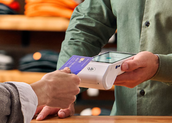 TRAS EL FIN DE LA CUOTA SIMPLE, LOS PRIVADOS LANZAN PLANES PARA COMPRAR CON TARJETA HASTA EN 12 PAGOS