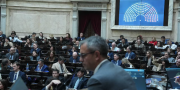 DIPUTADOS APROBÓ UN AUMENTO DEL 7,2% DE LAS JUBILACIONES, UNA SUBA DEL BONO A $110 MIL Y LA RESTITUCIÓN DE LA MORATORIA