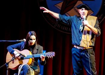 NUEVA FUNCIÓN DE «CANTAR PARA RECONSTRUIR» CON KAREN ARRANZ Y GABY