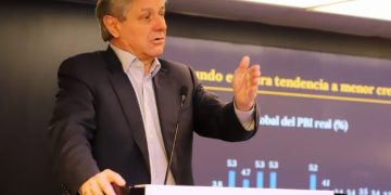 FUERTE MENSAJE DEL GOBIERNO A EMPRESARIOS: «NO APUESTEN A QUE UNA DEVALUACIÓN LOS VA A SALVAR»