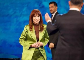 CRISTINA KIRCHNER ANUNCIÓ QUE SERÁ CANDIDATA EN LA PROVINCIA EN LAS PRÓXIMAS ELECCIONES
