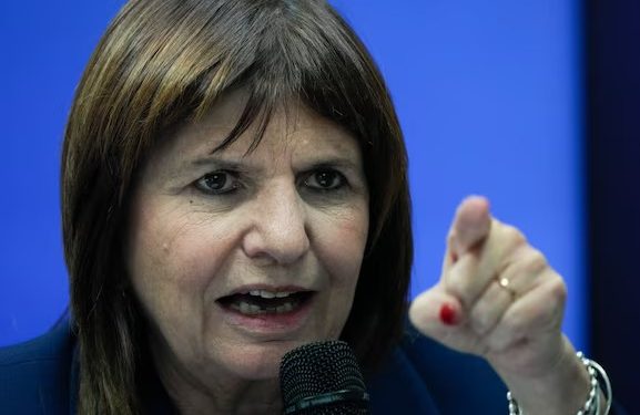 BULLRICH DEFENDIO AL OFICIAL QUE LE DISPARO A THIAGO CORREA Y CULPÓ A LOS LADRONES: «FUE EN LEGÍTIMA DEFENSA»